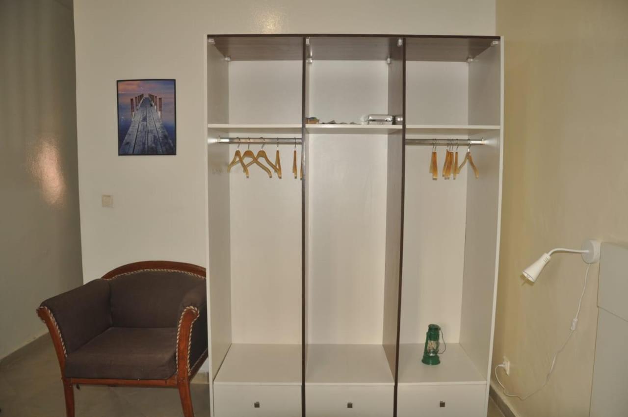 "La Coquille", Joli Loft, Moderne, Propre, Sur Et Calme Au Coeur De Saly Apartamento Exterior foto
